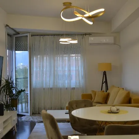 J&j's Cozy Skopje